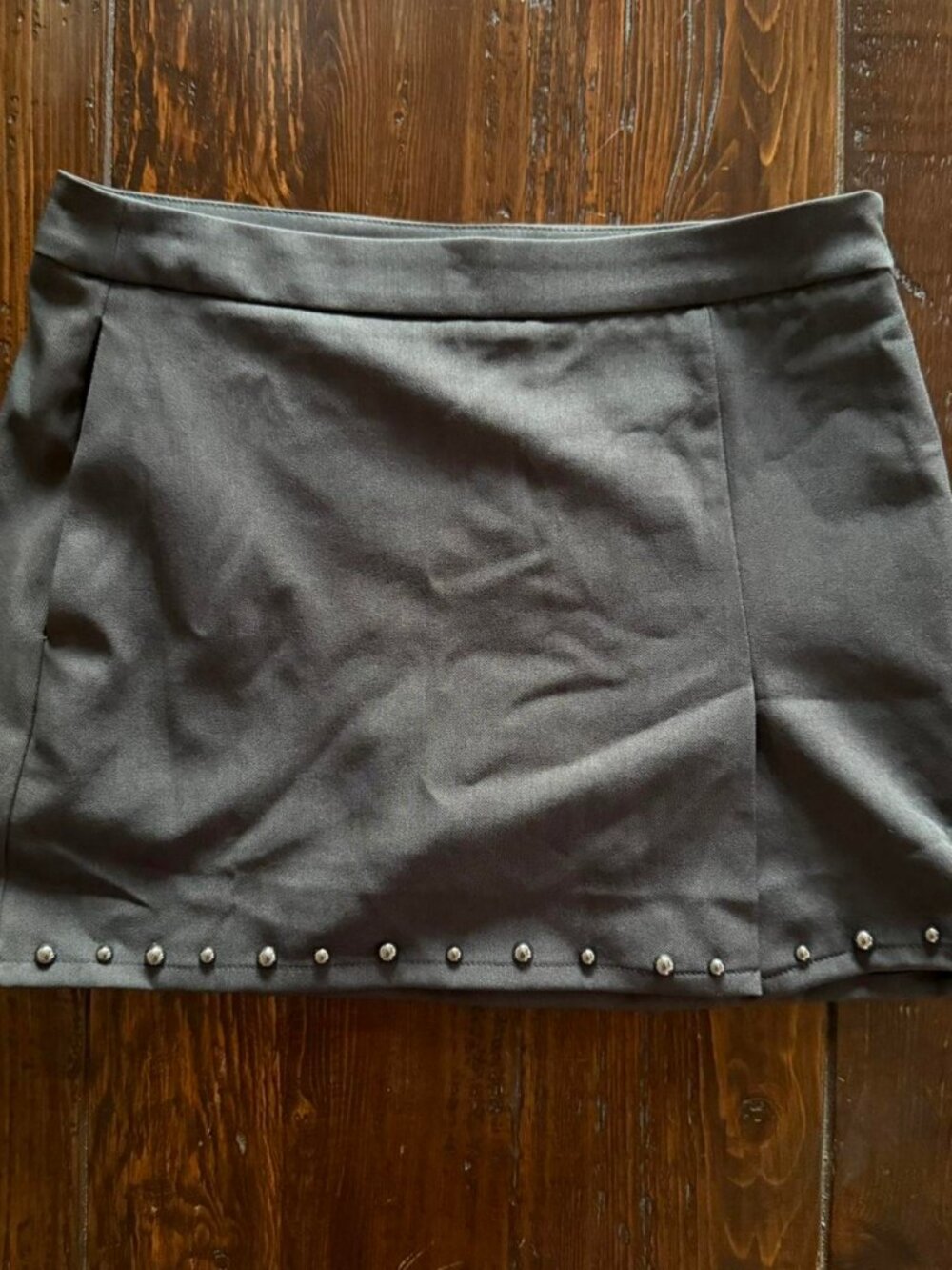 studded skirt with slit and pockets nwot